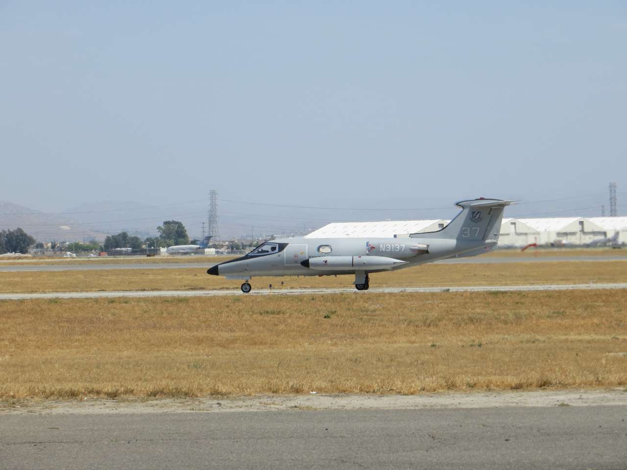 Clay Lacy  Lear Jet -25  (World only pilot approved by FAA to perform Lear Jet Aerobatic)