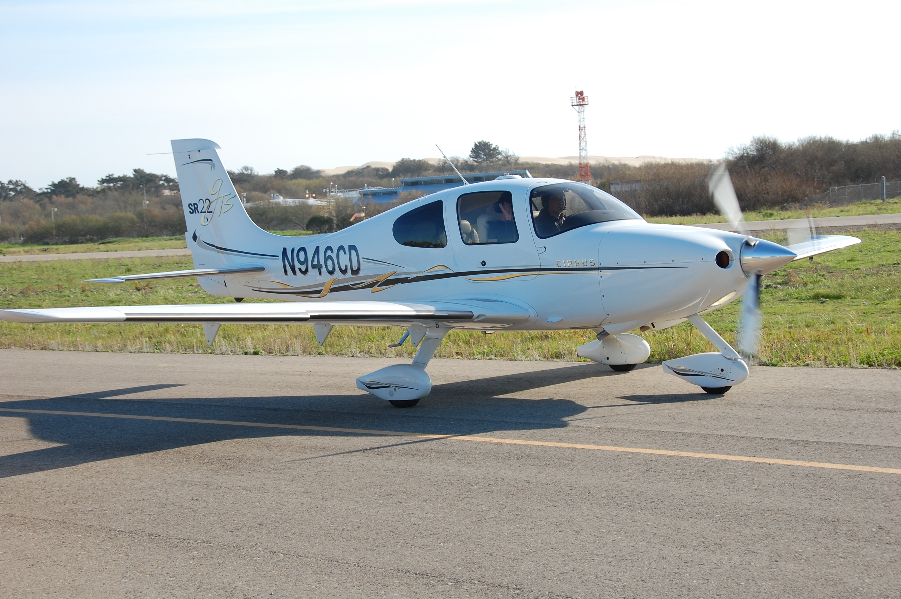 N946CD