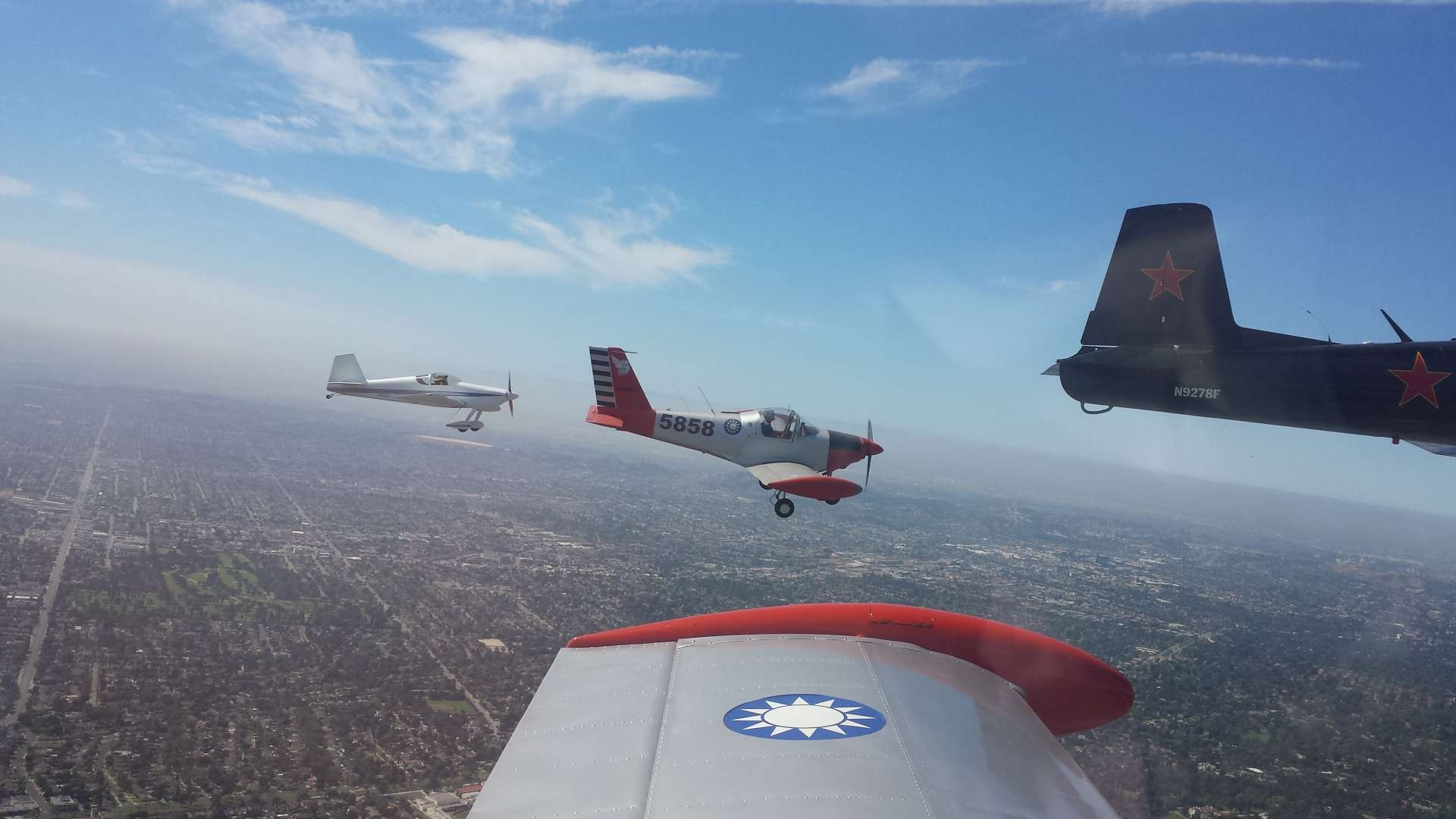 Robin's RV8 - Robin Hou and Christina