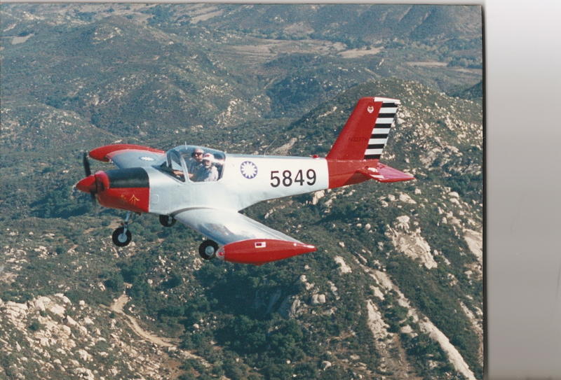 PL-1B_In_the_air