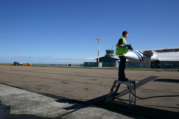 J. Refuelling to next leg