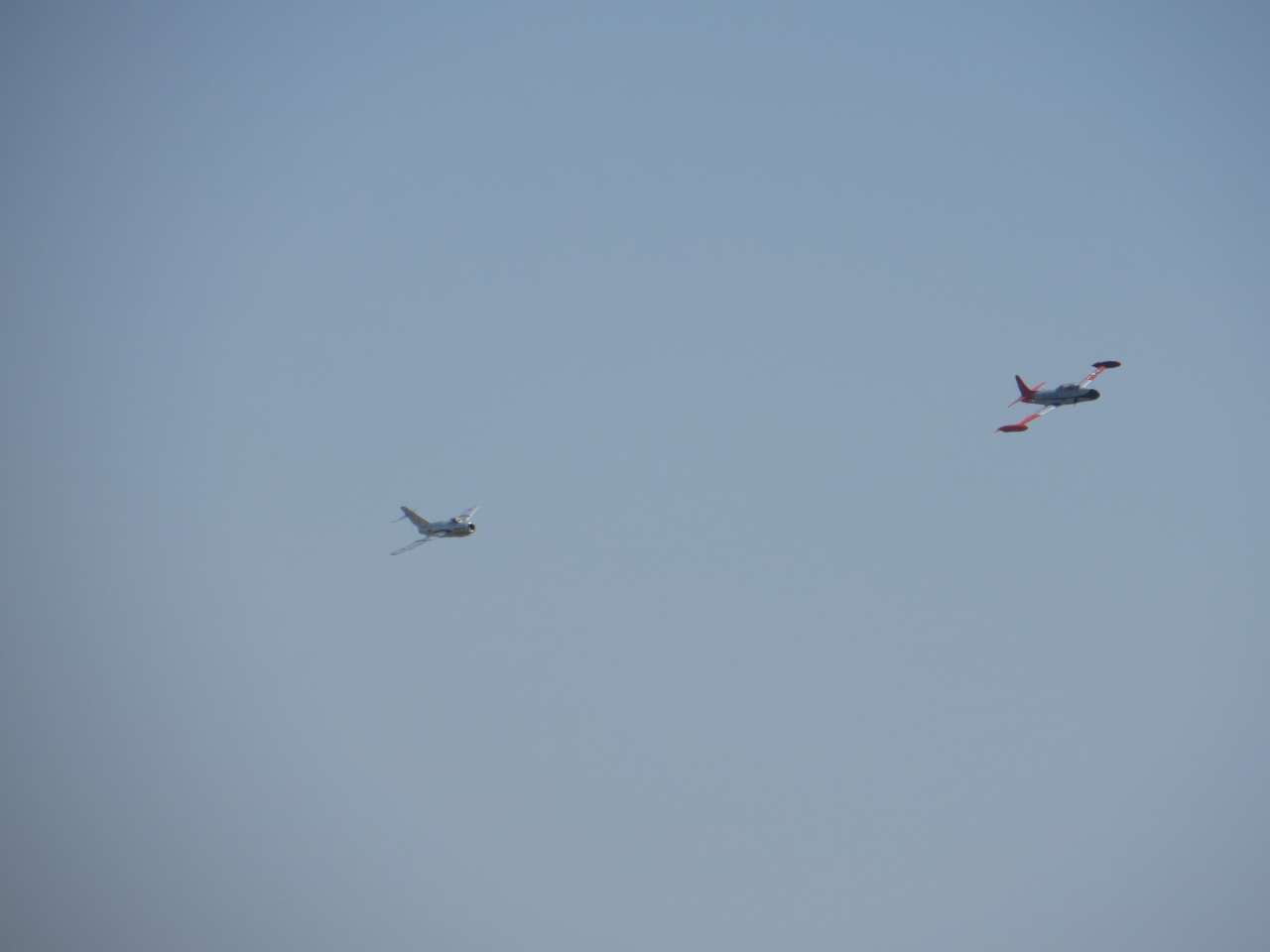 click to view full size photo Mig's on the tail