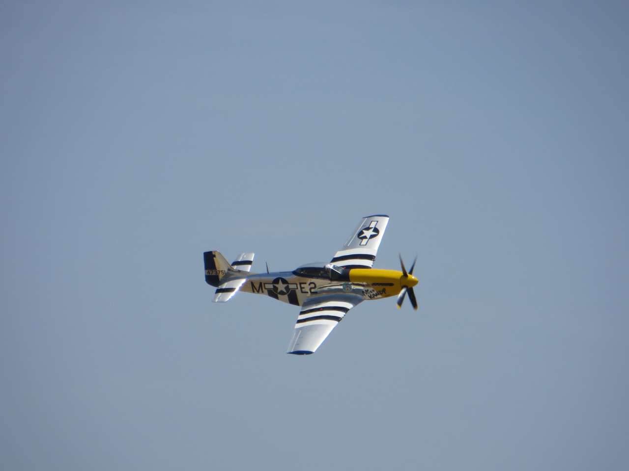 click to view full size photo P-51