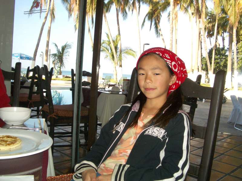 click to view full size photo Enjoy_breakfest