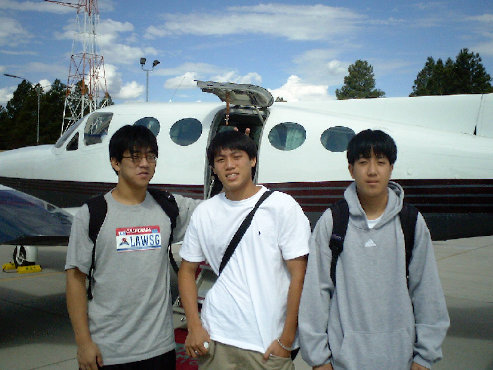 click to view full size photo Robin's Son & FD at KFLG.04.jpg