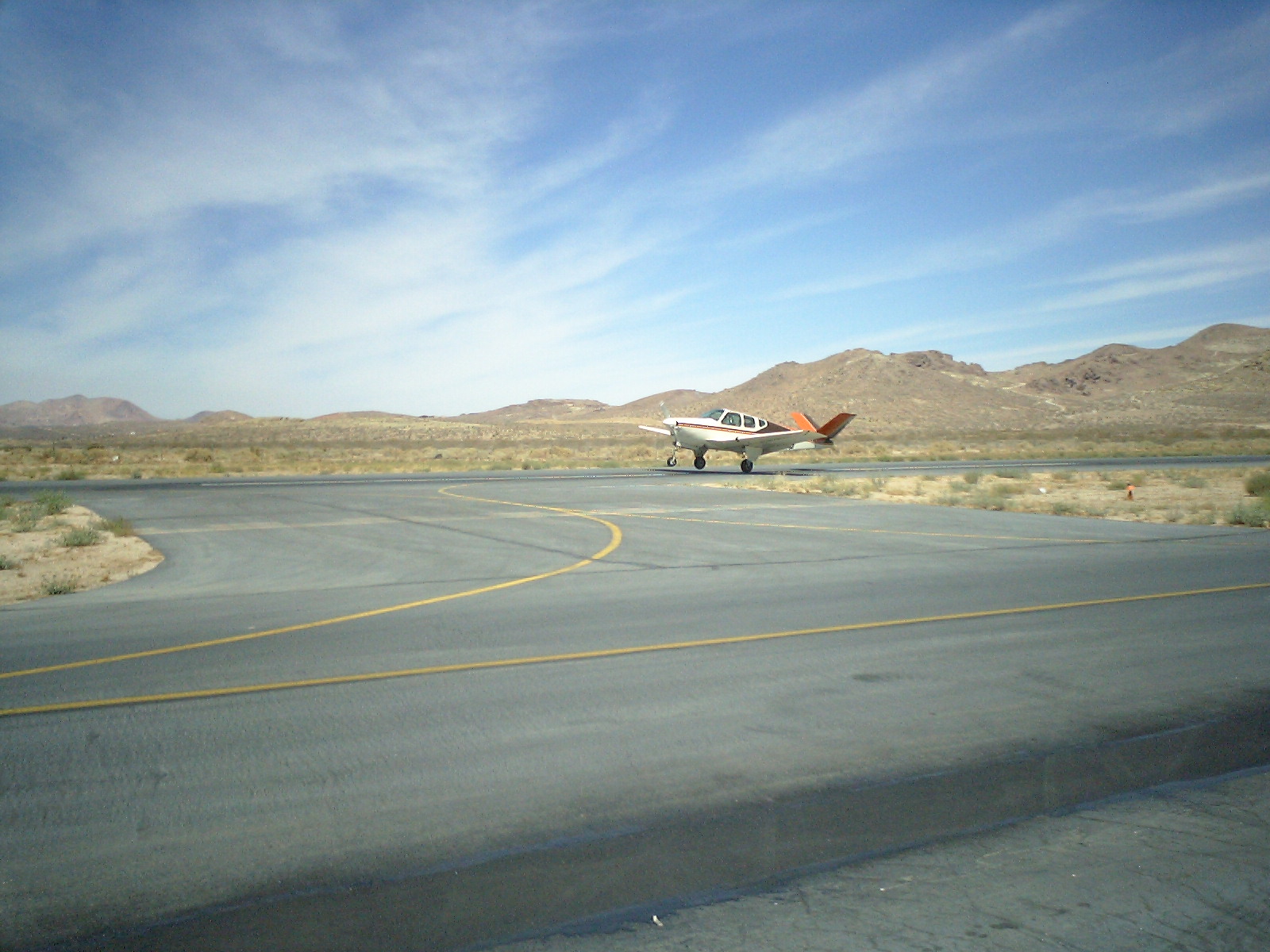 click to view full size photo Touch down at L00.04.jpg